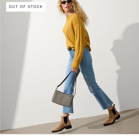 Rothy’s The Casual Crossbody in Dark Mist Stylish Chevron Patterned Shoulder Bag - Picture 6 of 16